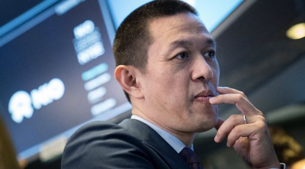 李斌首谈孩子哽咽抹泪：太忙，经常见不着
