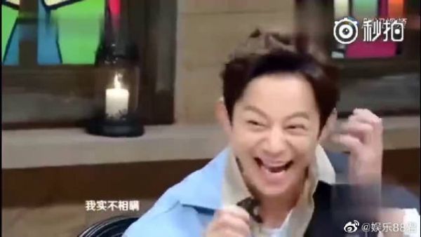 邓伦口误却冒出古装戏的话，何炅、吴磊、马思纯全被逗笑！！