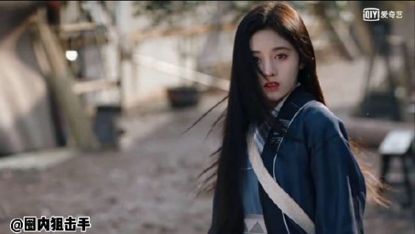 鞠婧祎在《如意芳霏》里的经典披发回眸……
