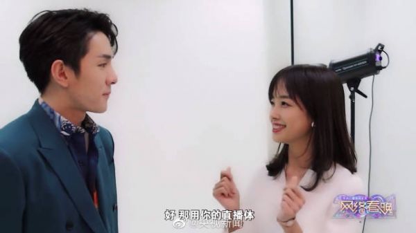 李佳琦跟朱广权康辉学到的带货技能