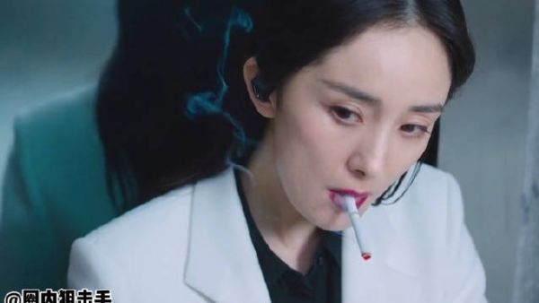 杨幂给李雪琴评论杨幂你好……