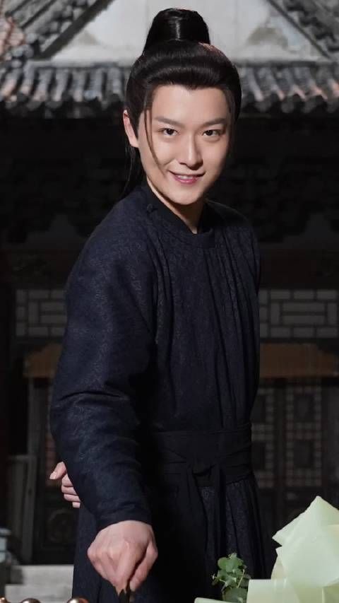 恭喜韩承羽傅方俊黄羿小姐姐主演的瑶象传奇杀青啦！