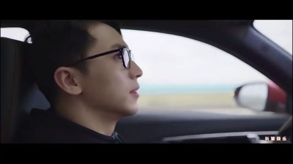 “好想抱一只羊回去”许魏洲要对羊下手了!