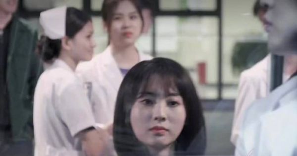 来看看这隔窗吻是不是全剧最佳