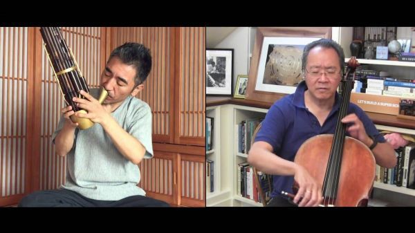 华裔大提琴家马友友合作民乐演奏家吴彤