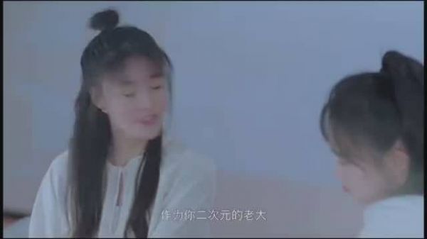 整容前有点低配版郑爽的意思，也挺好看的，想不通为什么要隆鼻！