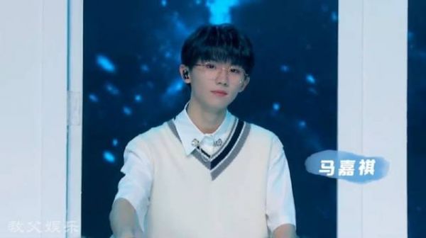 不愧是全能舞台王者,粤语 戏腔 高音 rap 舞蹈……
