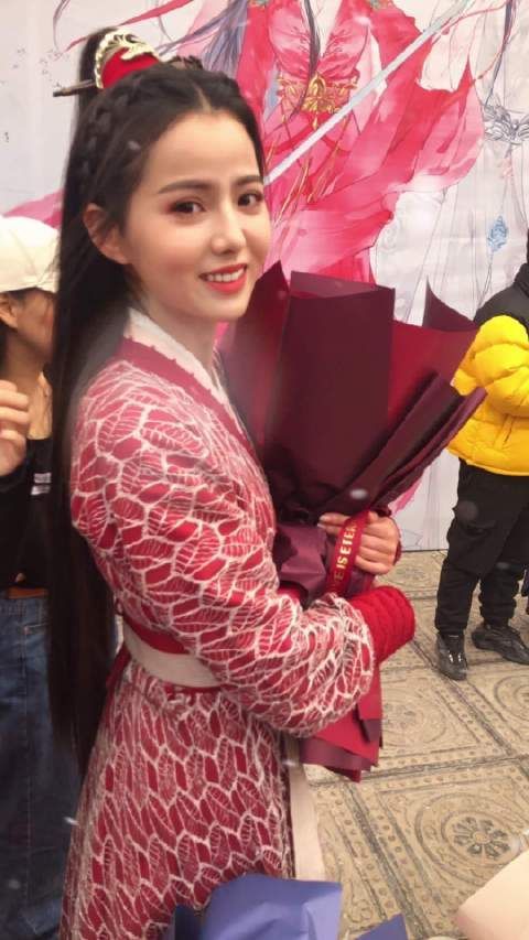 恭喜黄日莹主演的武林有骄气今日横店杀青了！