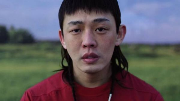 刘亚仁出演韩国独立乐队SE SO NEON新少年最新单曲《Jayu》