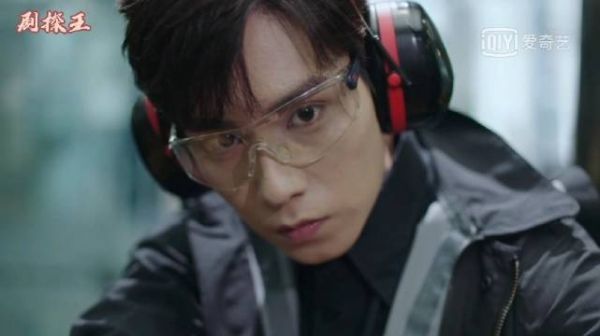 两级反转，吴白应该很能体会洛枳的心情吧，暗恋一个人……