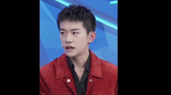 千玺字如其人,人长得好看字也好看……