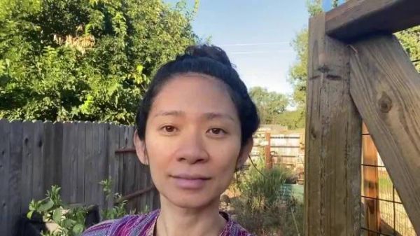 赵婷成首个提名金球导演奖亚裔女性
