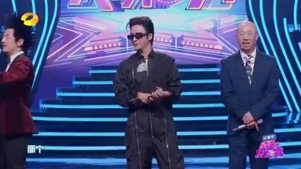 哈哈哈哈哈哈哈哈哈哈大张伟真的是又有趣又有梗啊……