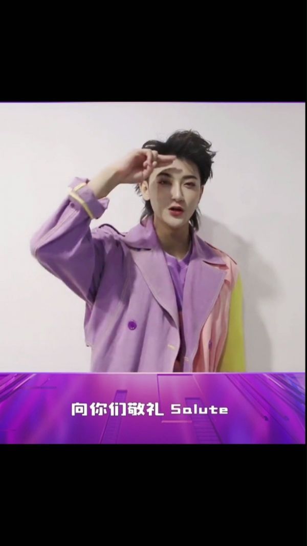 今天是马卡龙冰激凌味的甜桃啊，不愧是黄子韬……