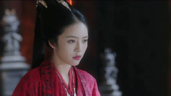 您的红衣飒女银葭已上线！