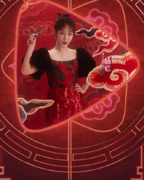 杨紫还挺可爱的，这个官宣的视频