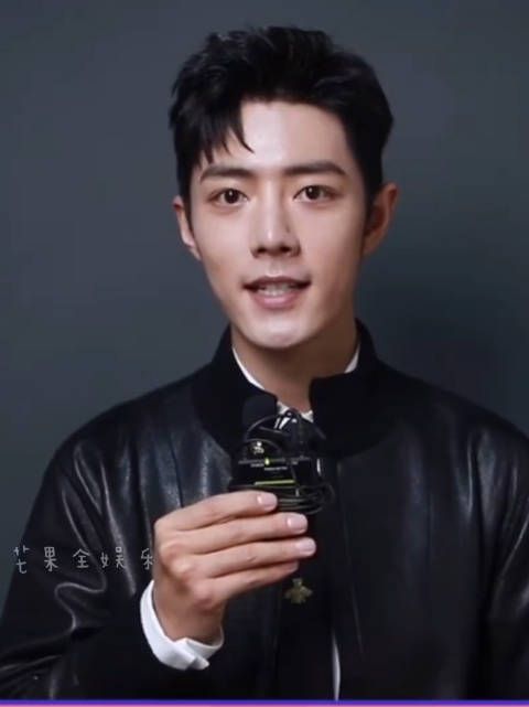 肖战 VCR 肖战:武魂世界惊险不断,魂力已蓄满……