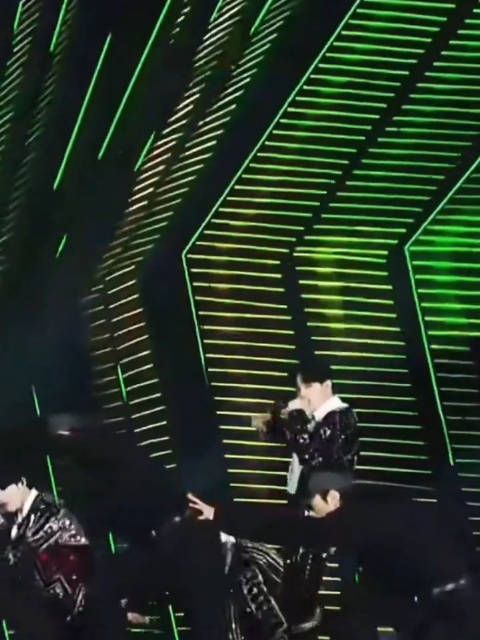 GOT7成员段宜恩开通工作室微博，上个月与JYP合约到期……