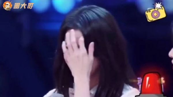 啊这，蔡卓妍因再次发文回应自己离婚的事被网友说怎么离个婚也要……