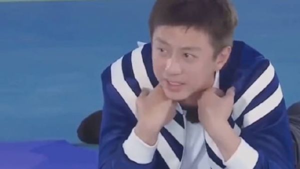 这些年，邓超相比年轻时变化不大，迎来42岁生日的他依旧不显老……