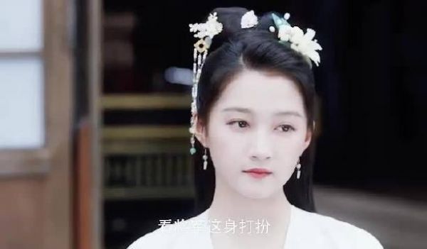 我们婳儿第一次在将士面前穿女装……