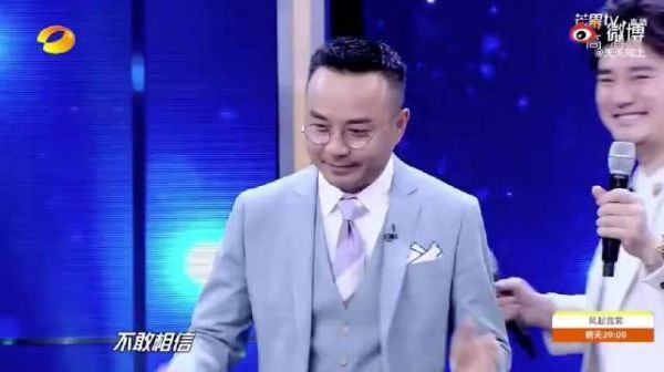 我还以为还小，没想到这么大了！！好瘦呀好可爱