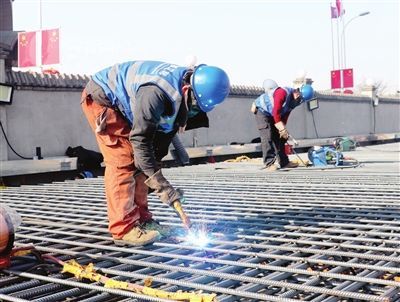 地铁7号线张道口站施工现场照片由中建二局提供