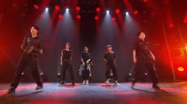 今日舞台安利~ boystory翻跳《Kill This Love》&《FIRE》！