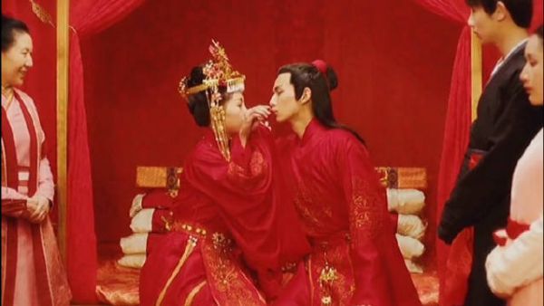 《少爷与我的罗曼史》第70集:言夕洞房花烛夜居然丢下新娘……