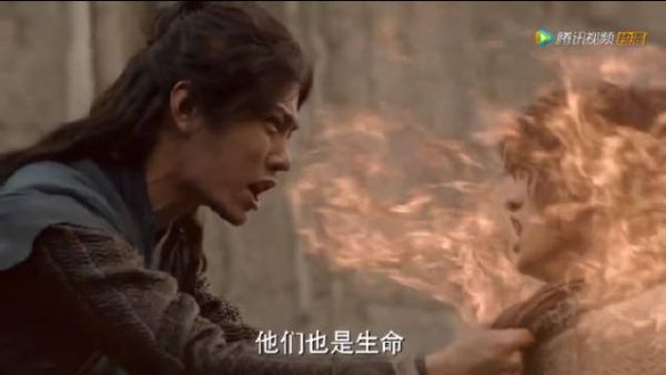 这一段就是演技燃炸了……