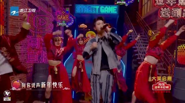 Justin黄明昊 串烧 帅哥小贾又来散发魅力了！