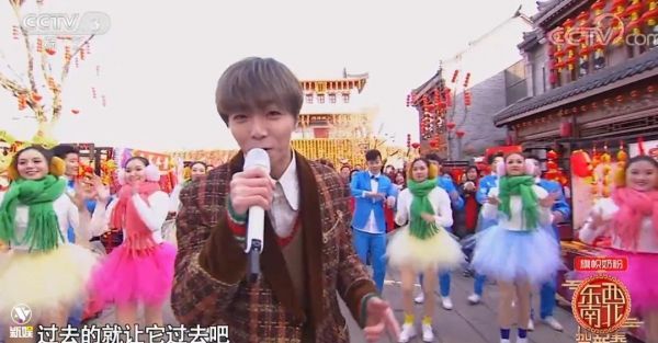 陈立农《少年》+《年少无邪》 现场超稳的歌手农……