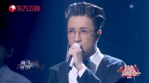 薛之谦翟潇闻在东方卫视春晚合作《Always Online》……