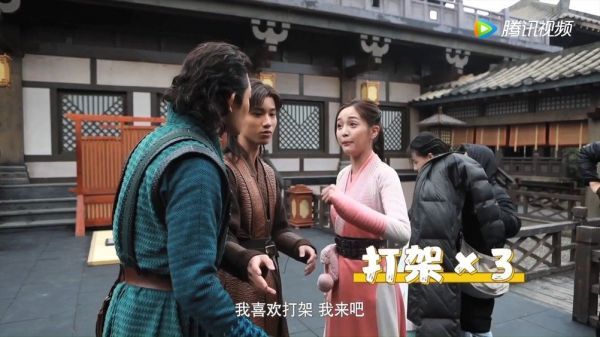 都来给我摁头看！