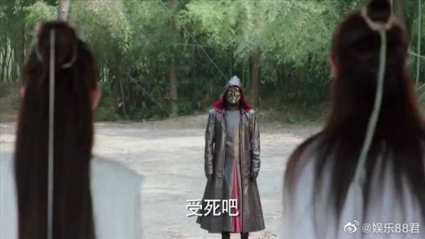 黑袍功法深厚，鹿晗（陈长生）看破黑袍的功法，黑袍慌了
