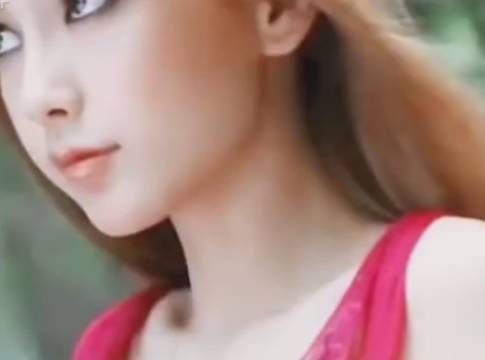早期的Angelababy才是神颜啊！像芭比娃娃一样~ 太美太美了