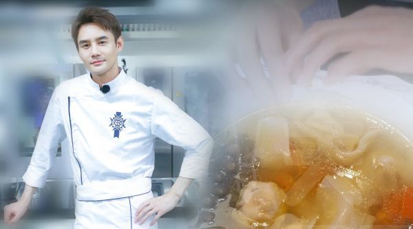 王大厨是在准备大餐吗? 不给咱们看看? 包饺子还是啥?