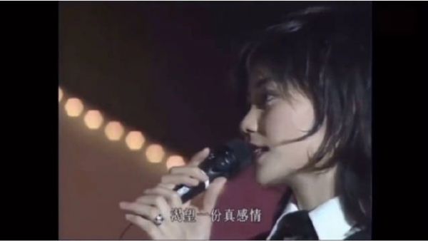 那能说的可太多了，黎明陈小春刘德华老狼……