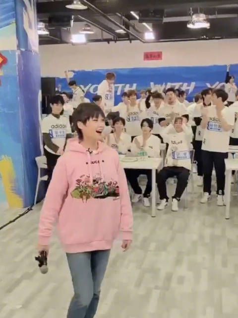 李宇春好暖！