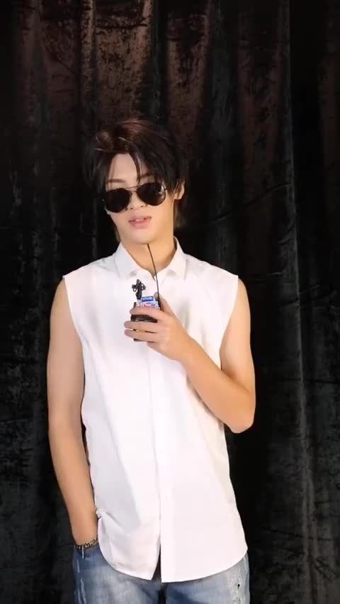 黄明昊 预告 小贾模仿谢霆锋!哈哈哈哈期待贾霆锋啦!!