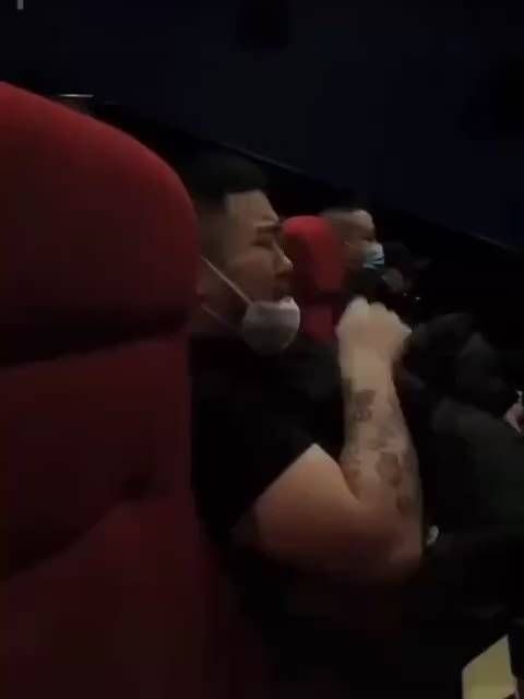 这是什么样的电影啊,后劲太大,张小斐那句我宝谁顶得住啊……