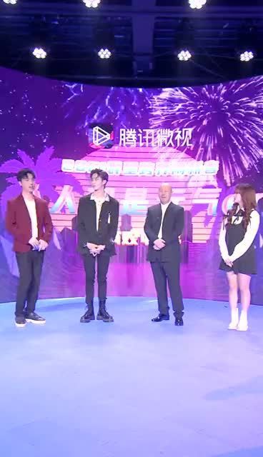 跳男团舞太帅啦，教@腾格尔 老师的那几个动作属实不错……