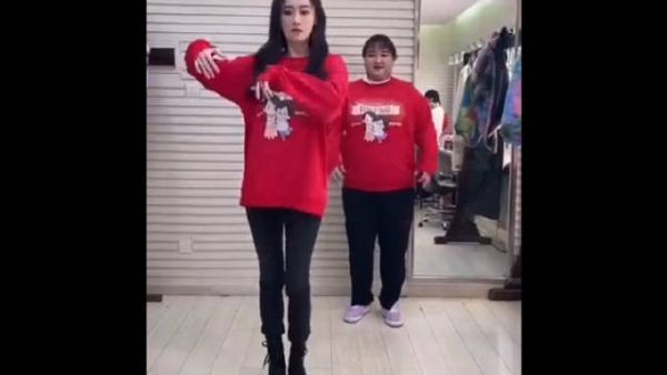 电影方好像可以要求定票价，只能说过年档的几个电影……