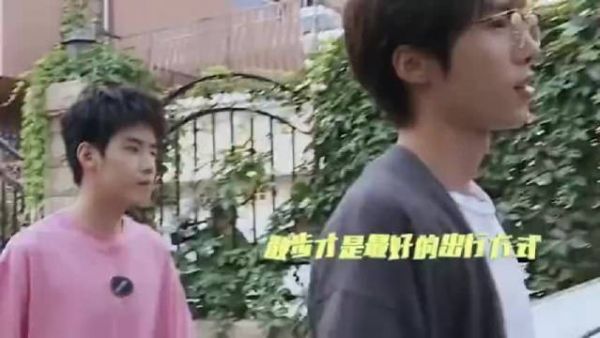 考古！R1SE何洛洛教刘也哥包饺子故事！！