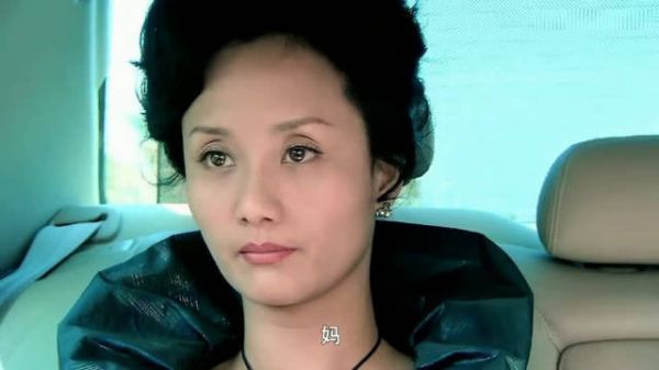 叶烁喜欢云朵,云海得知后傻了,母亲:你脑袋就只有雨荨……
