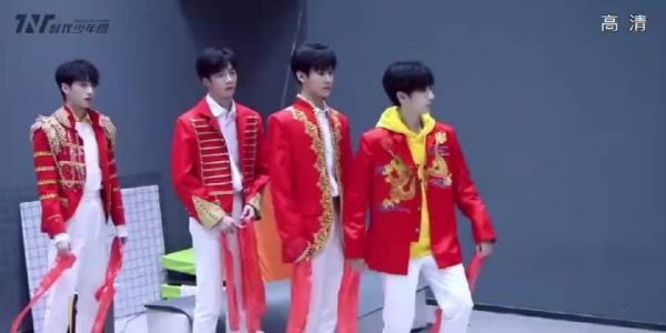 宋亚轩是真的很认真的在问为什么了 憨憨弟弟实锤