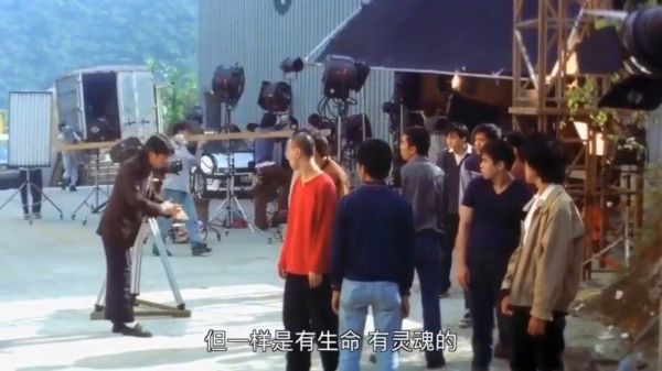一个人对理想的执着,永远值得尊敬!