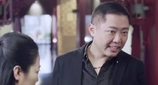 《急诊科医生》第10集：黑心老板贿赂官员……