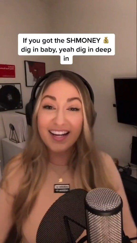 Ktlyn是一位来自San Diego的女rapper，remix了几首最近的热单……