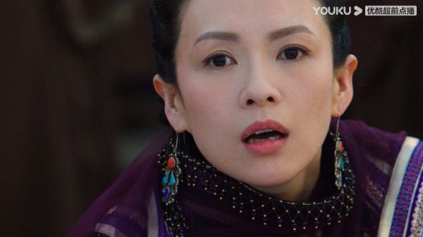 每当王儇遇到生命危险时，萧綦总能闪现到眼前保她平安无事……